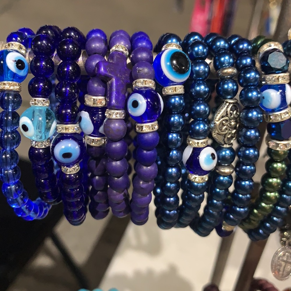 Bracelets - Picture 2 of 4